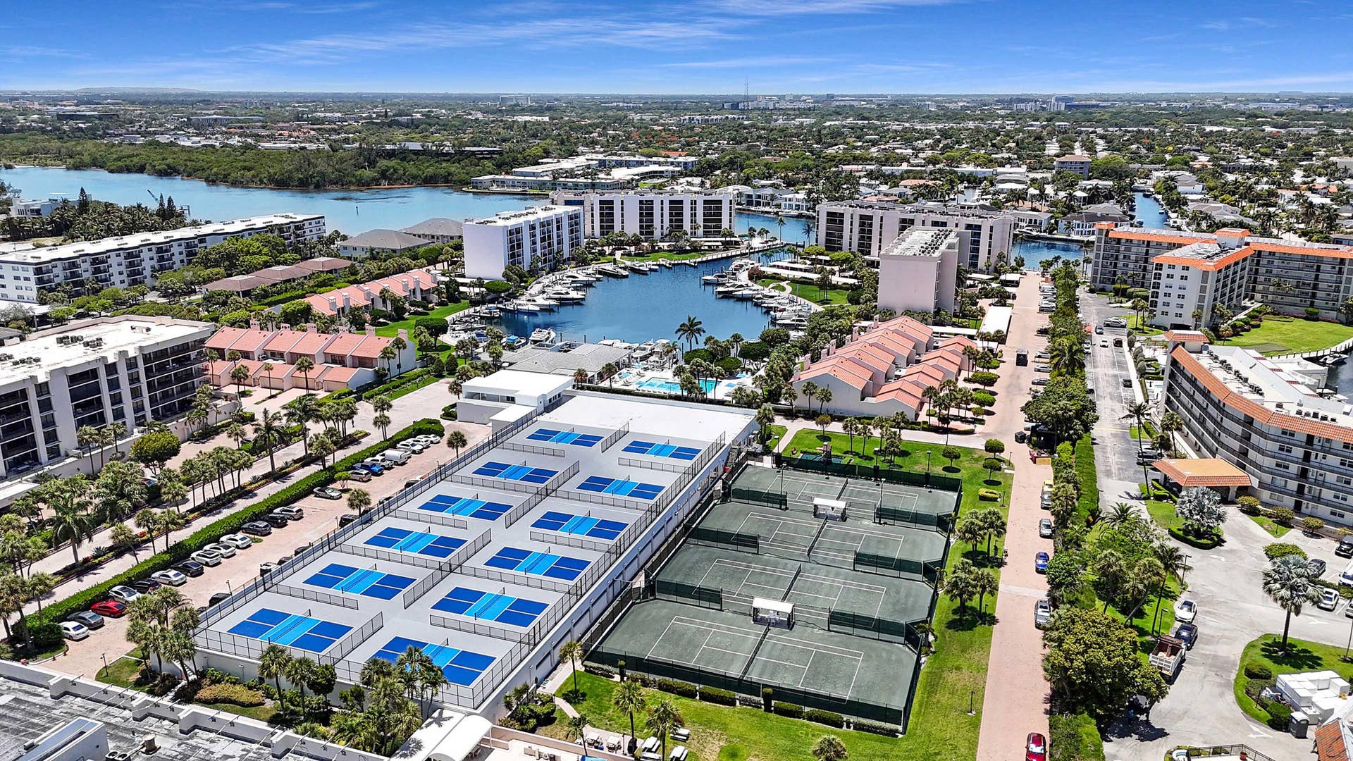 2697 N Ocean Boulevard, #F-505, Boca Raton, FL 33431 yacht-and-racquet-club-boca-raton-505f-a