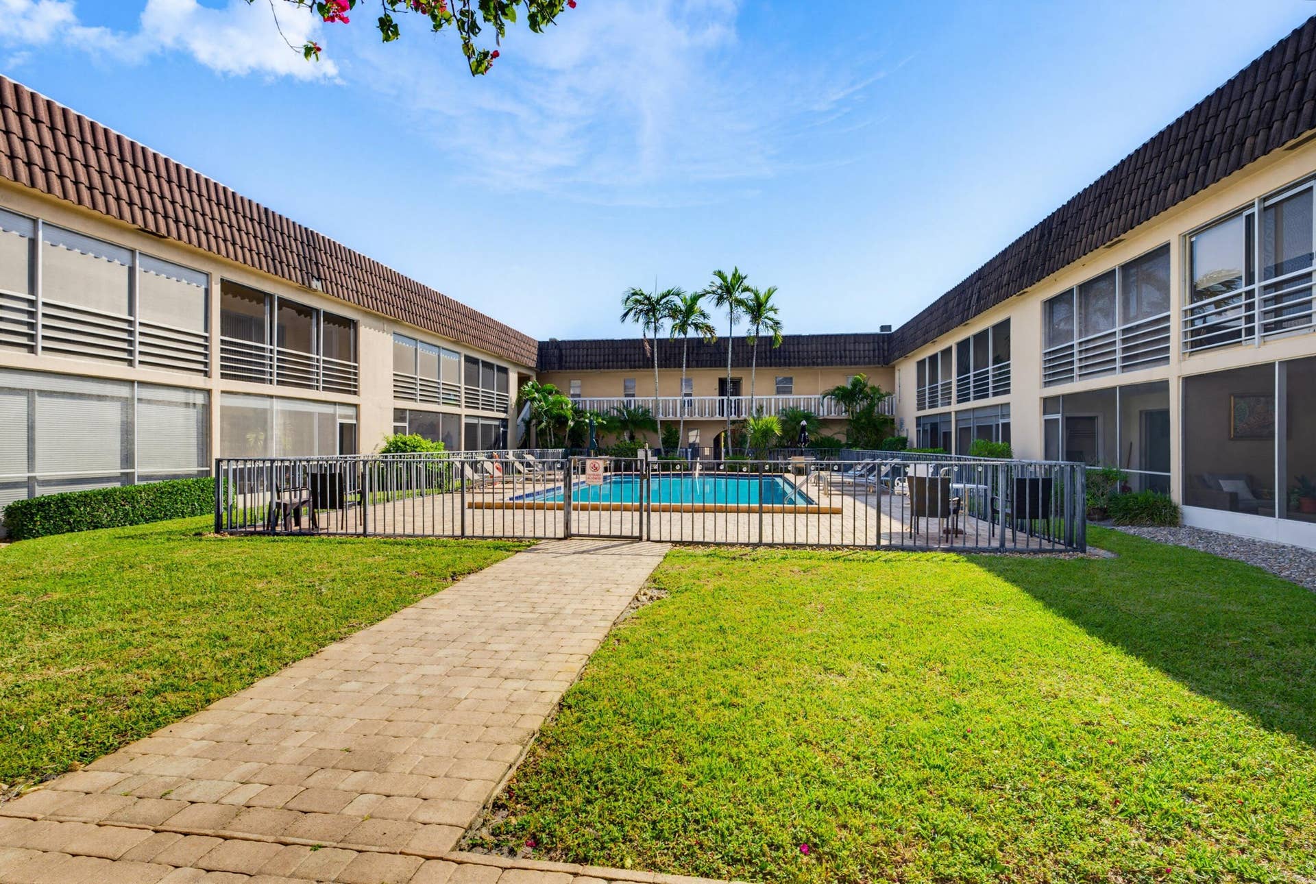 342 Southwind Drive, #118, North Palm Beach, FL 33408 Graceann Tinney_342 Southwind Dr (39)