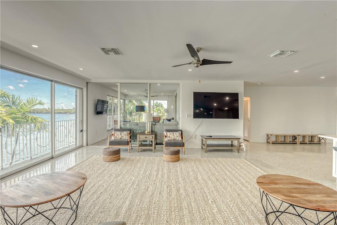 2717 Yacht Club Boulevard, #6e, Fort Lauderdale, Fort Lauderdale, FL 33304 view from living to enclosed patio
