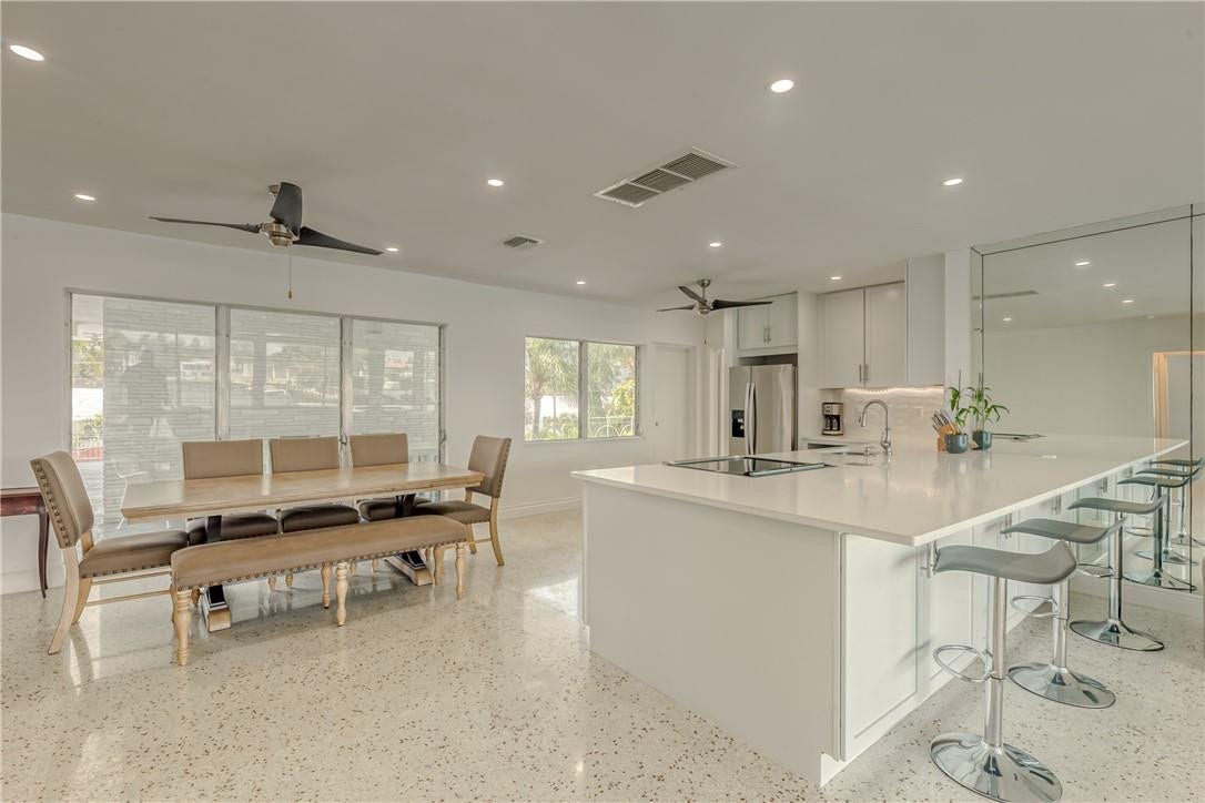 2717 Yacht Club Boulevard, #6e, Fort Lauderdale, Fort Lauderdale, FL 33304 dining