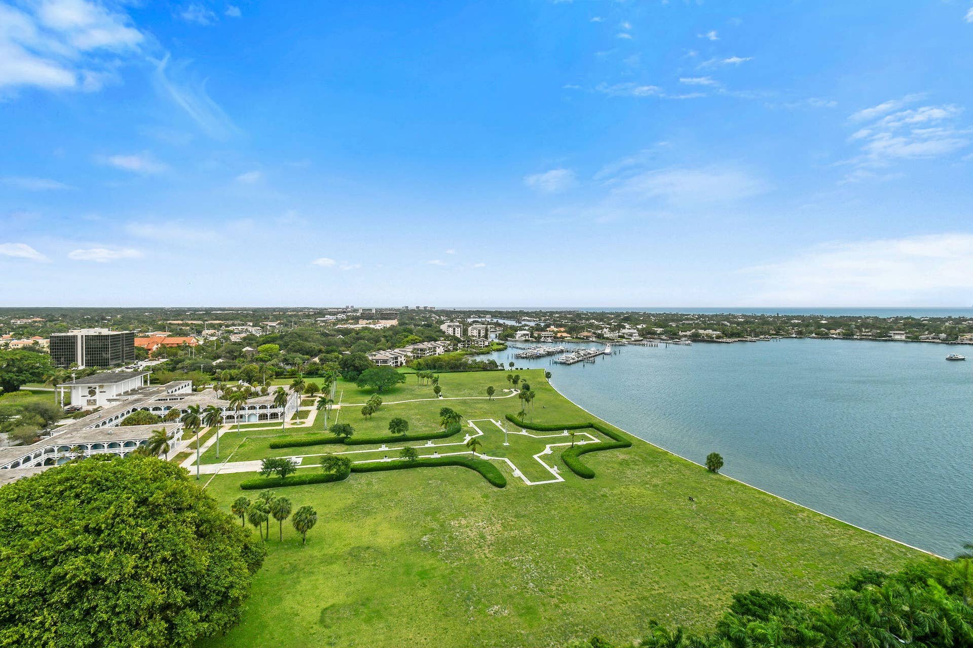 1 Water Club Way, #1602, North Palm Beach, FL 33408 1WaterClbWay#1602(70)