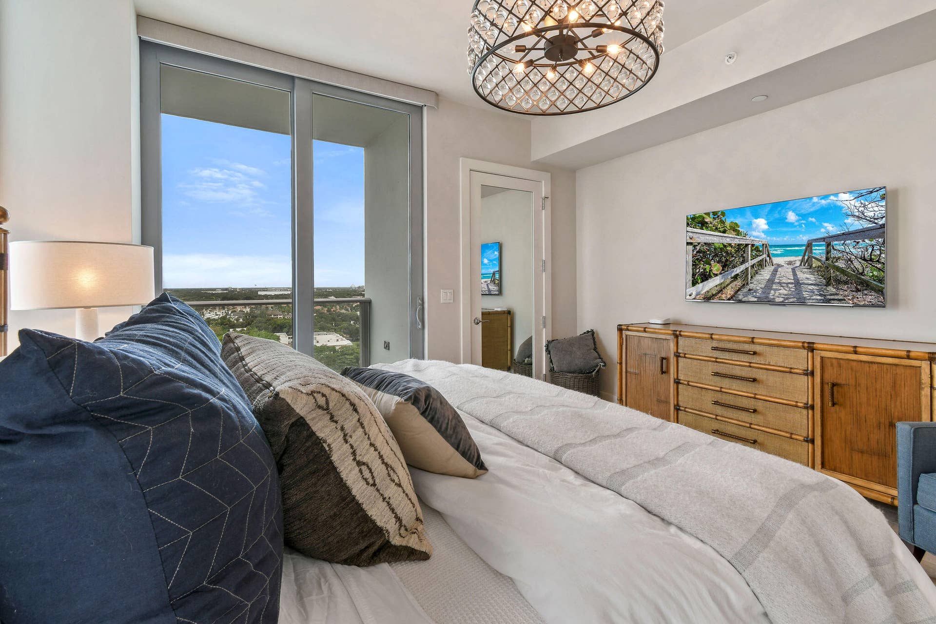 1 Water Club Way, #1602, North Palm Beach, FL 33408 1WaterClbWay#1602(50)