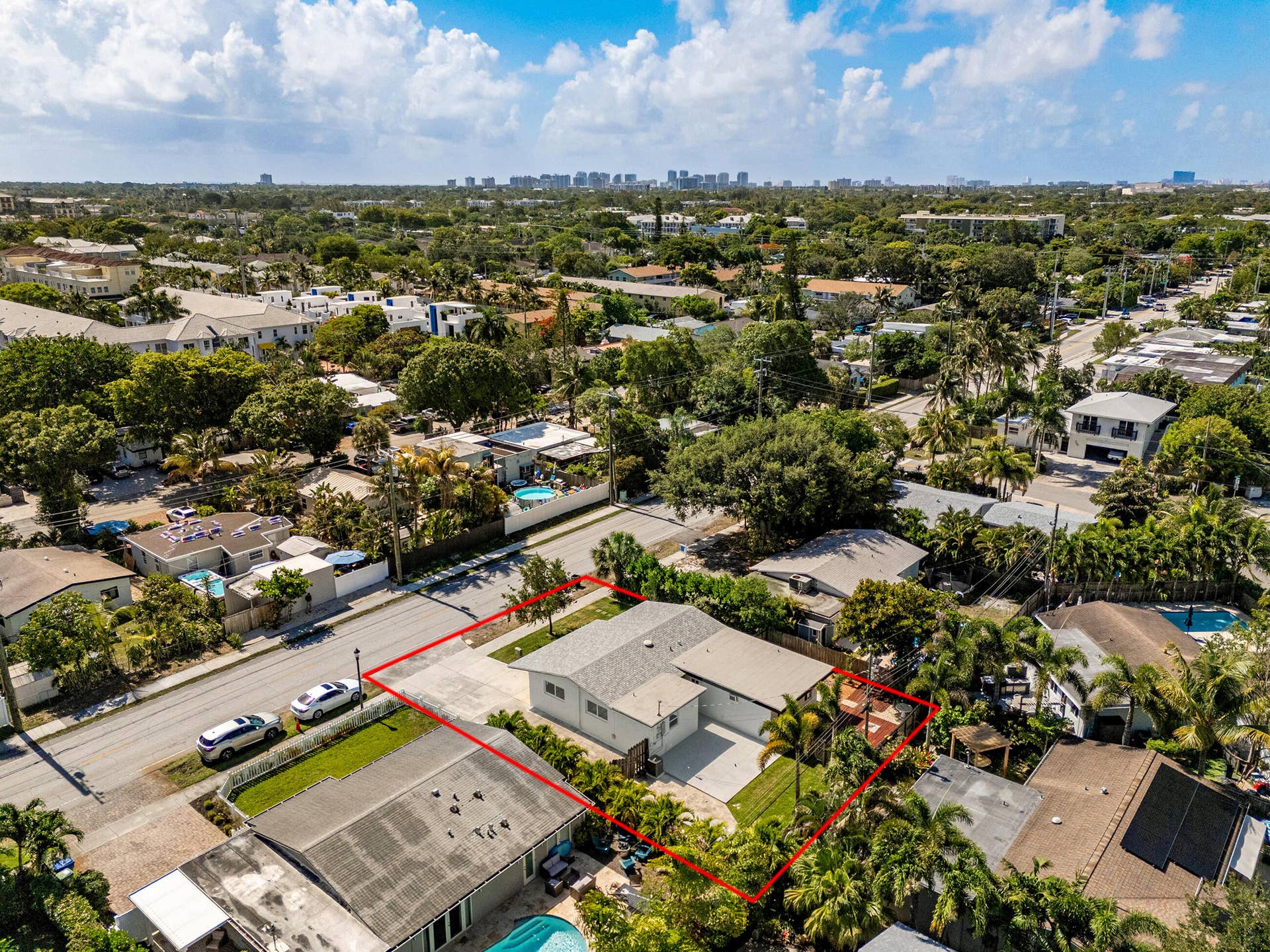 2733 NE 6th Avenue, Wilton Manors, FL 33334 Walk to Wilton Drive