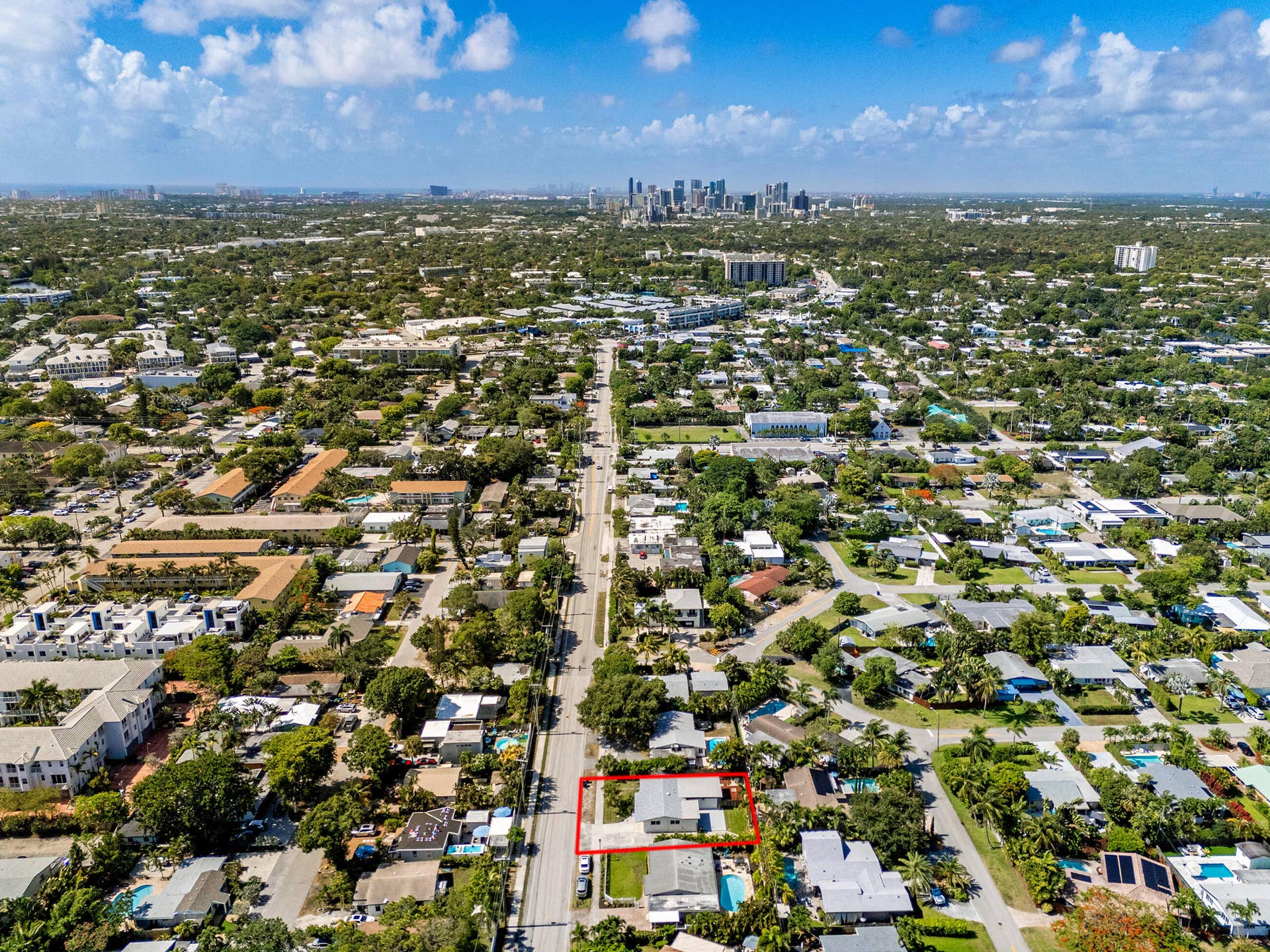 2733 NE 6th Avenue, Wilton Manors, FL 33334 Straight shot to Wilton Drive