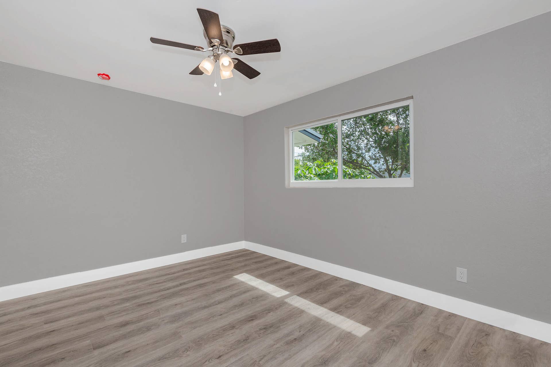 2733 NE 6th Avenue, Wilton Manors, FL 33334 Bedroom 1