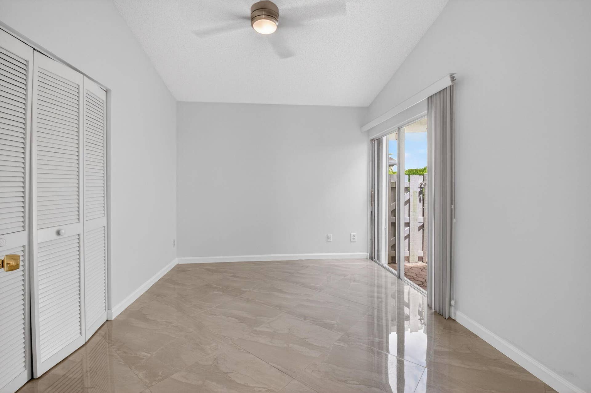 6413 Lansdowne Circle, Boynton Beach, FL 33472 Bedroom 1