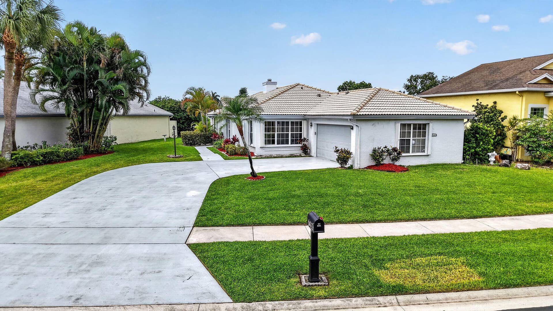 6413 Lansdowne Circle, Boynton Beach, FL 33472 Front