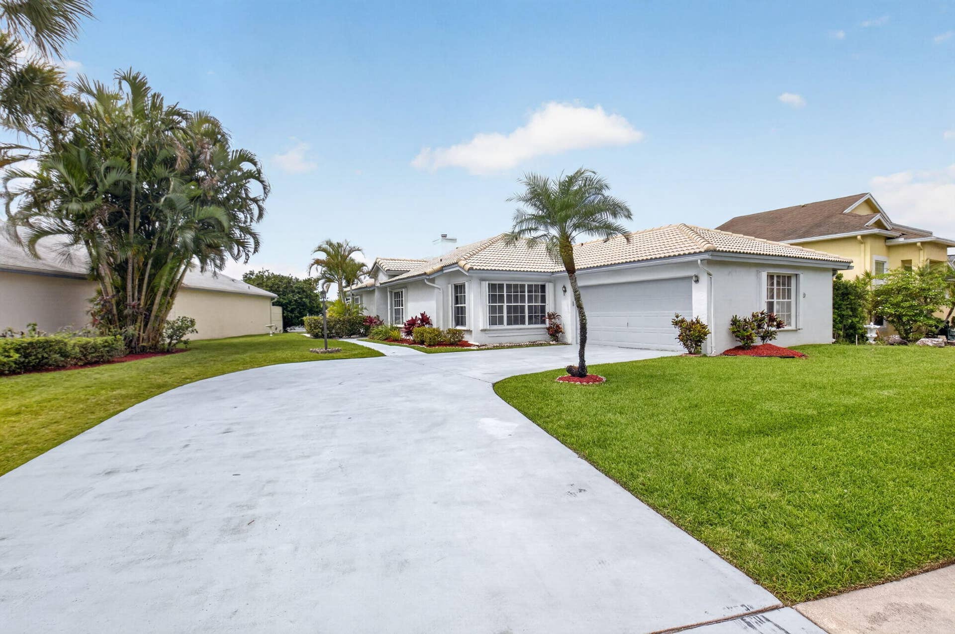 6413 Lansdowne Circle, Boynton Beach, FL 33472 Front