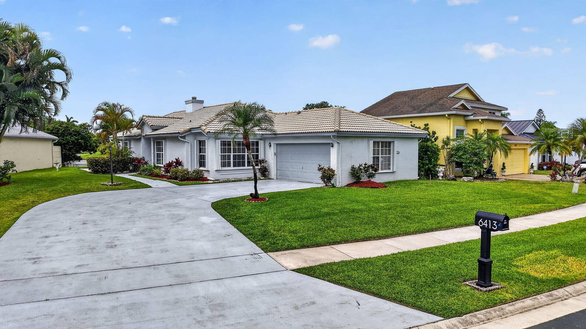 6413 Lansdowne Circle, Boynton Beach, FL 33472 Front