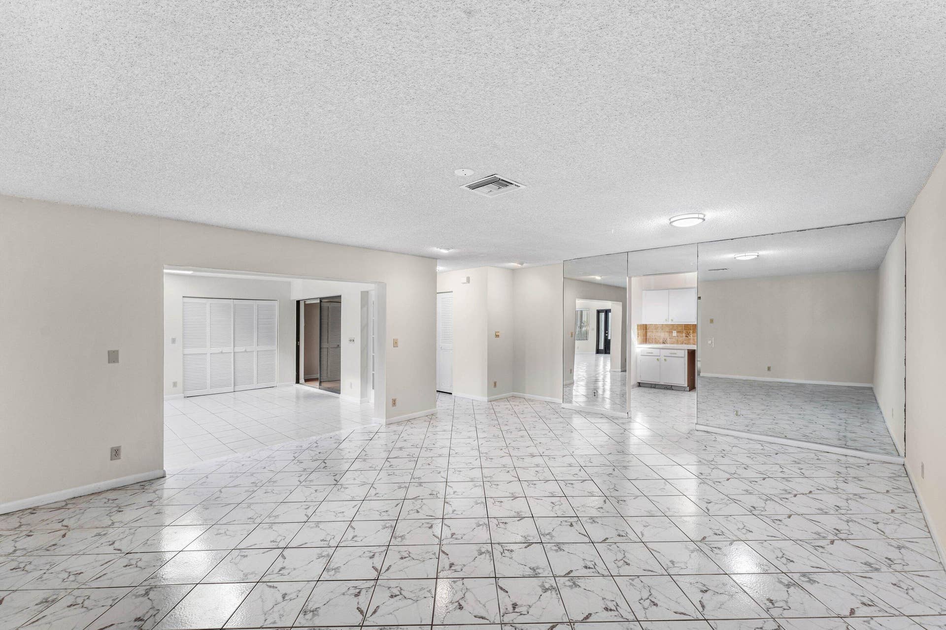 018-900Northwest30thAvenue-D-DelrayBeach