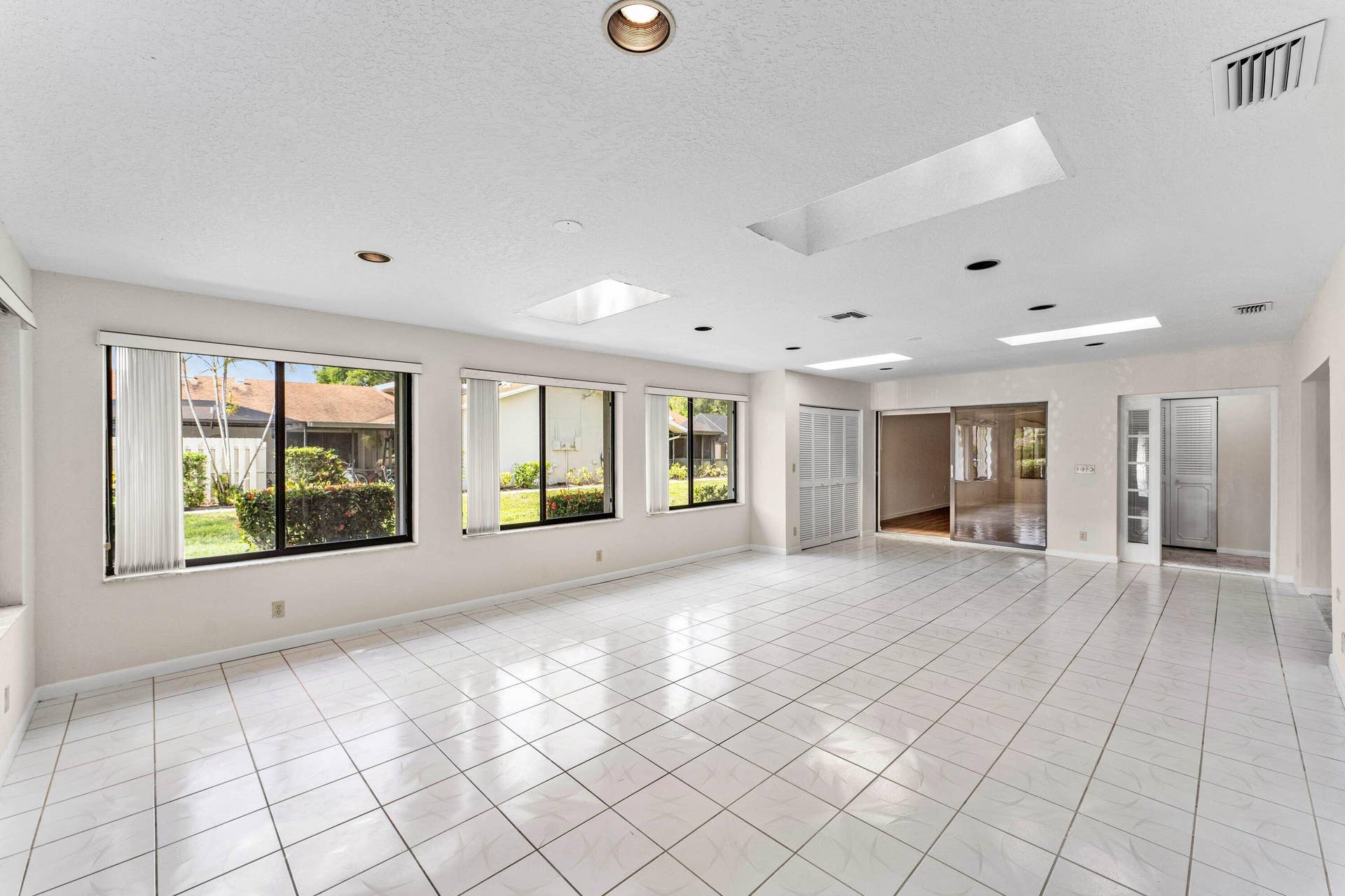010-900Northwest30thAvenue-D-DelrayBeach