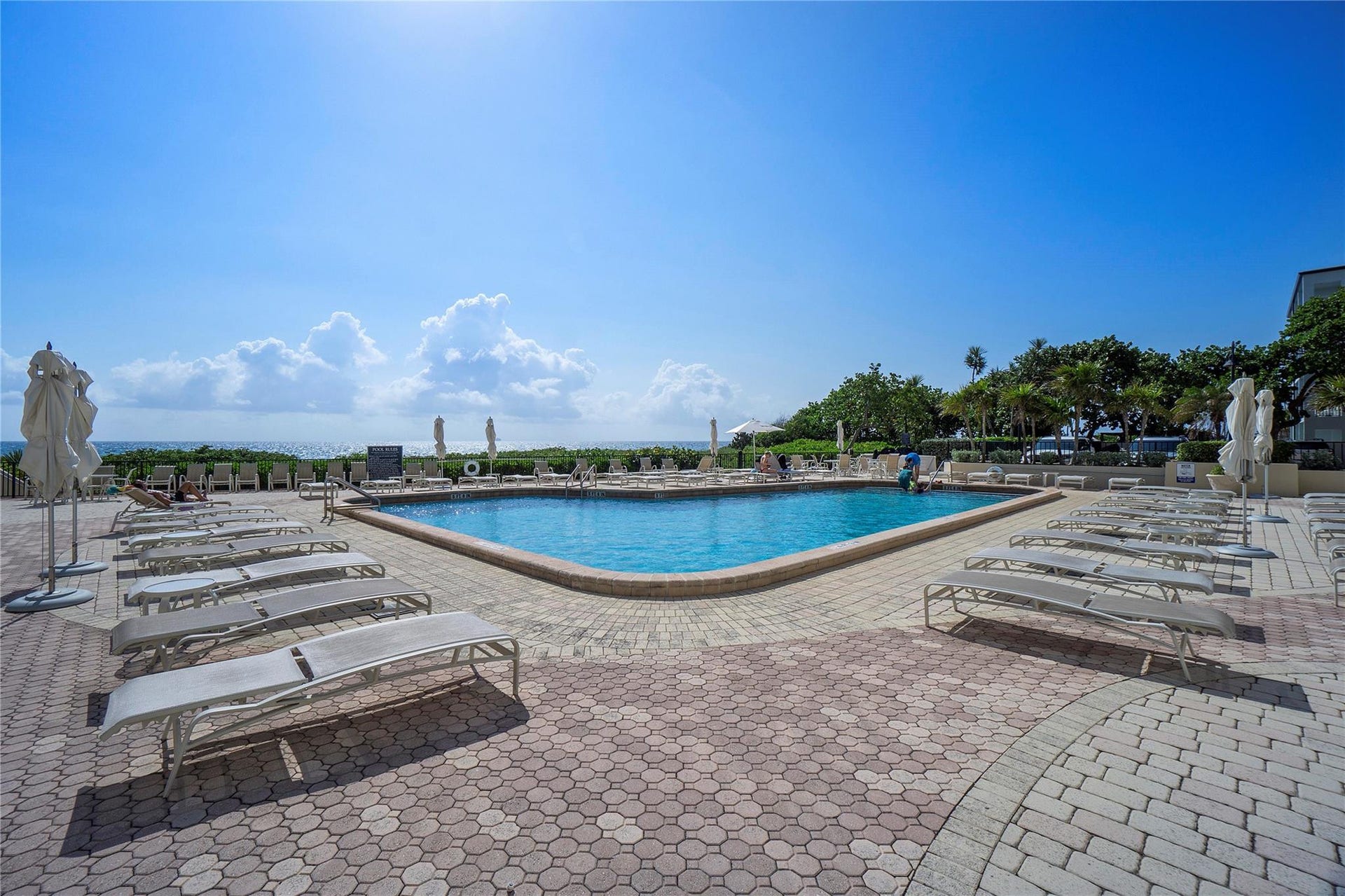 1900 S Ocean Boulevard, #8l, Lauderdale-By-The-Sea, Lauderdale By The Sea, FL 33062 Photo 1