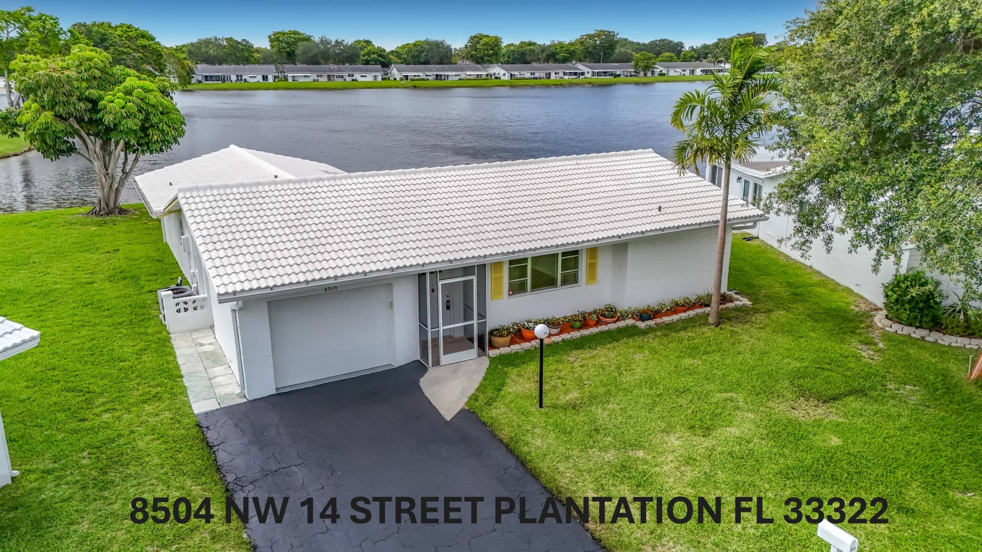 8504 NW 14th Street-8