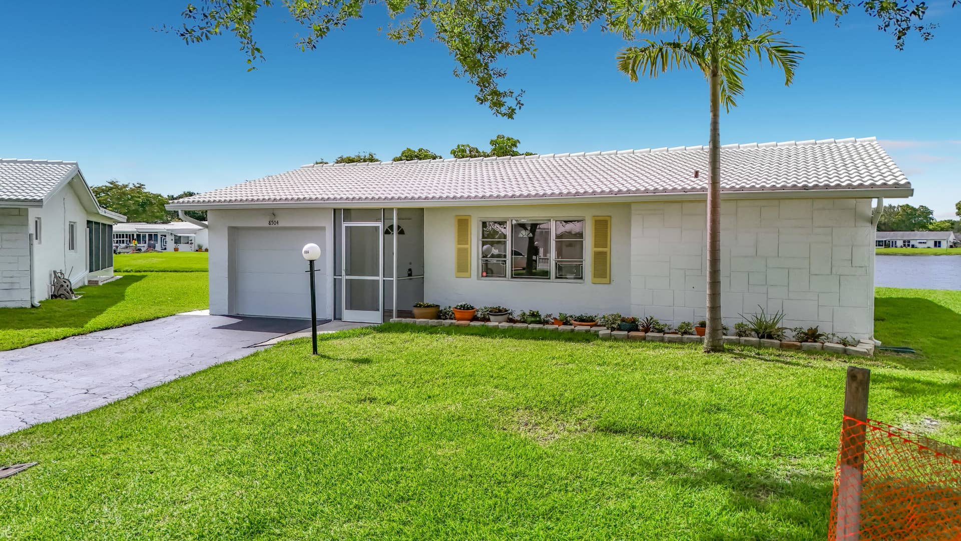 8504 NW 14th Street-12