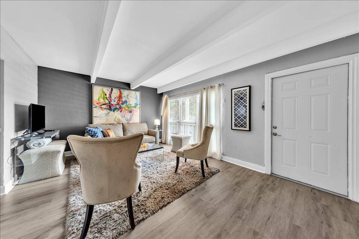 2124 NE 5th Avenue, #212, Wilton Manors, FL 33305 09-306A4350