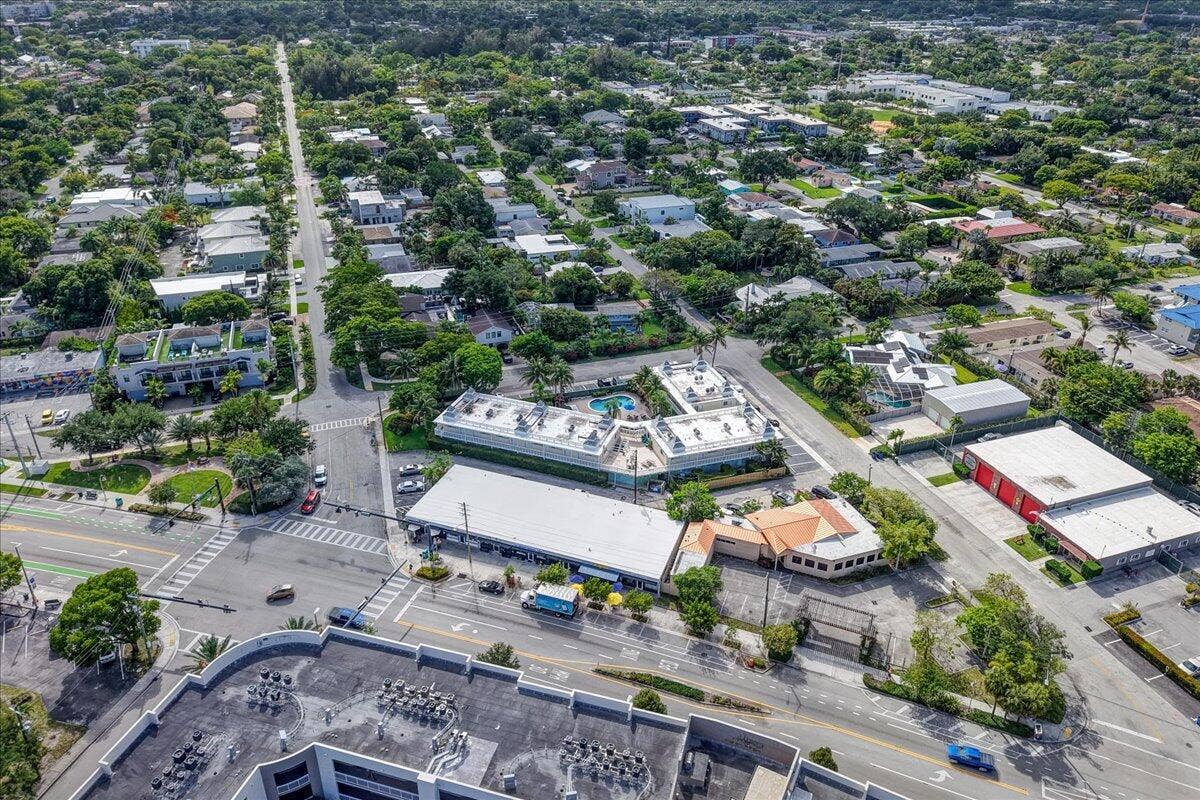 2124 NE 5th Avenue, #212, Wilton Manors, FL 33305 40-DJI_20260519165847_0097_D_8_D_9_D