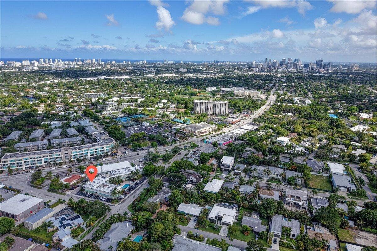 2124 NE 5th Avenue, #212, Wilton Manors, FL 33305 42-DJI_20260519165958_0109_D_10_D_11_D-E