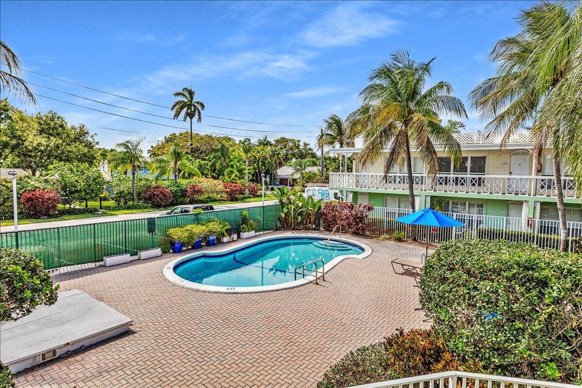 2124 NE 5th Avenue, #212, Wilton Manors, FL 33305 05-306A4338