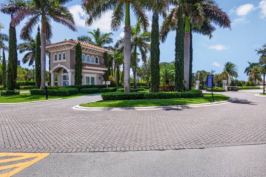 Property photo for 4715 Eucalyptus Drive, Hollywood, FL