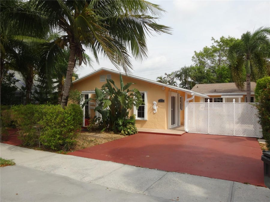 Property photo for 31 SE 13th Street, #1-2, Dania Beach, FL
