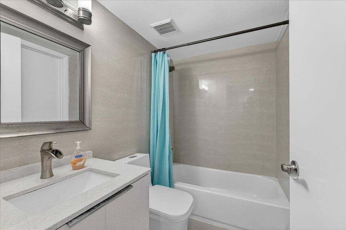 7451 NW 16th Street, #407, Plantation, FL 33313 22-8I8A0829
