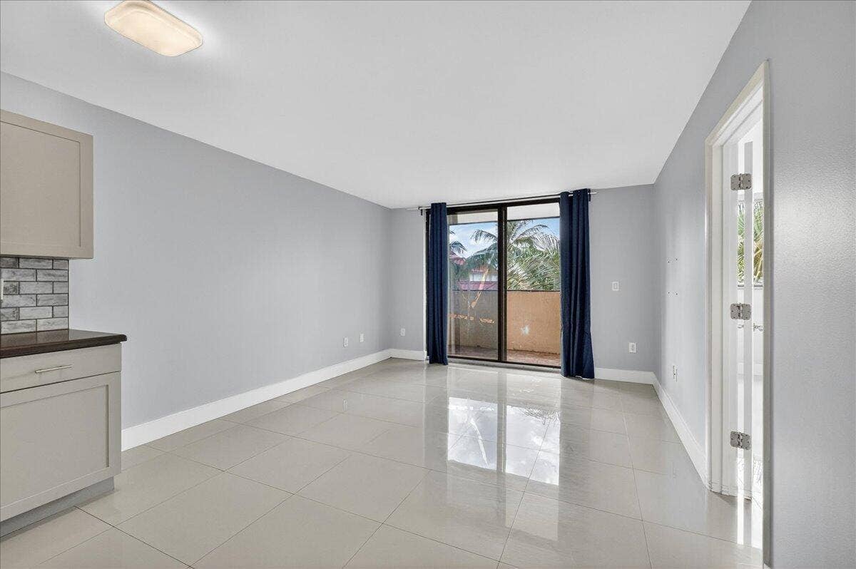 7451 NW 16th Street, #407, Plantation, FL 33313 13-8I8A0778