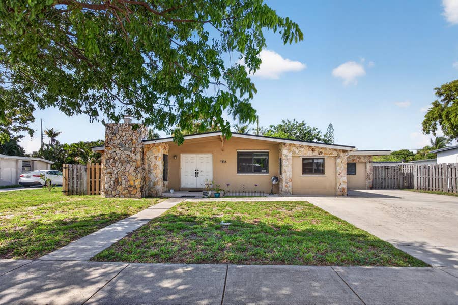 Property photo for 1914 NE 53rd Court, Pompano Beach, FL