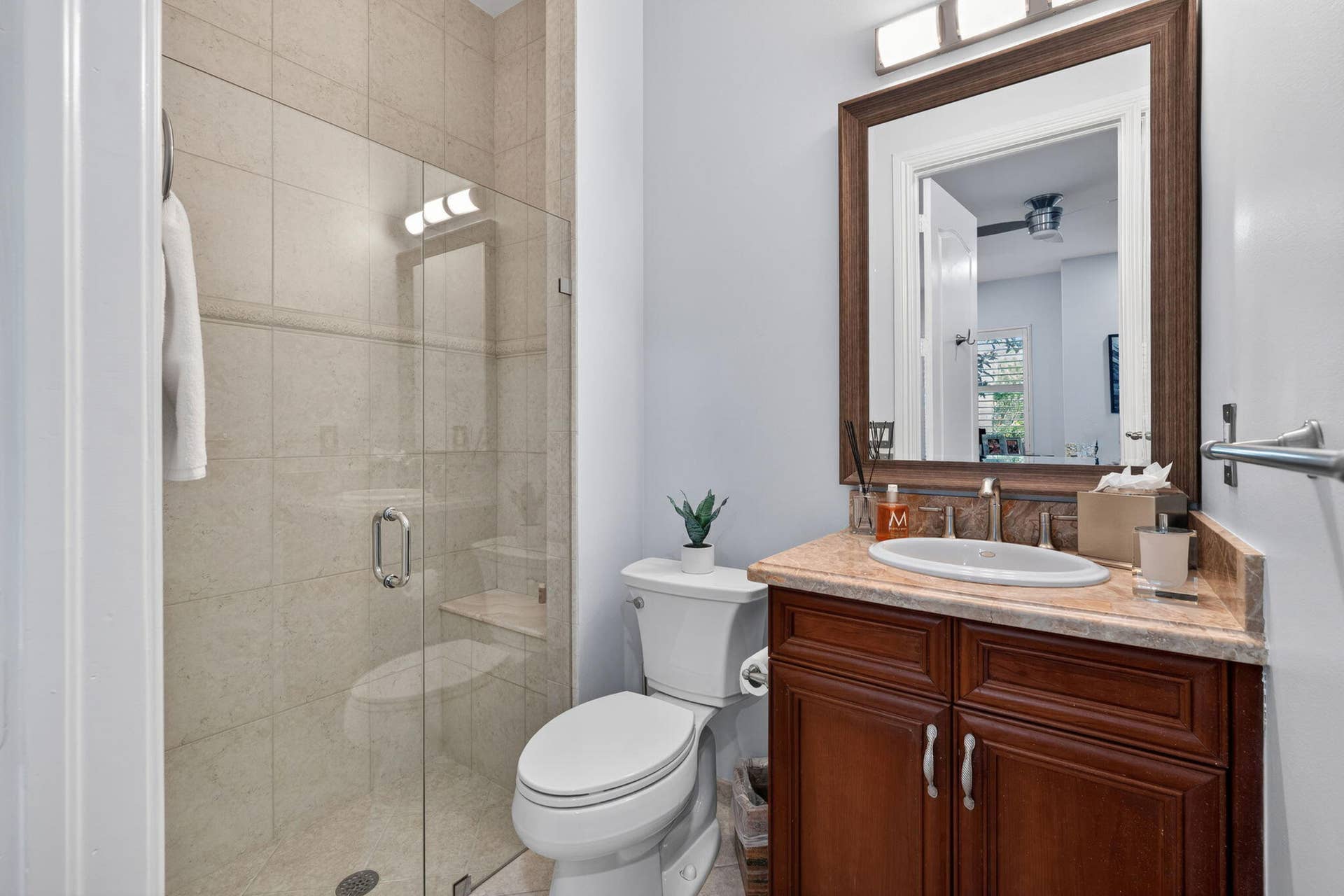 2844 NE 26th Avenue, Lighthouse Point, FL 33064 65-web-or-mls-DSC06007