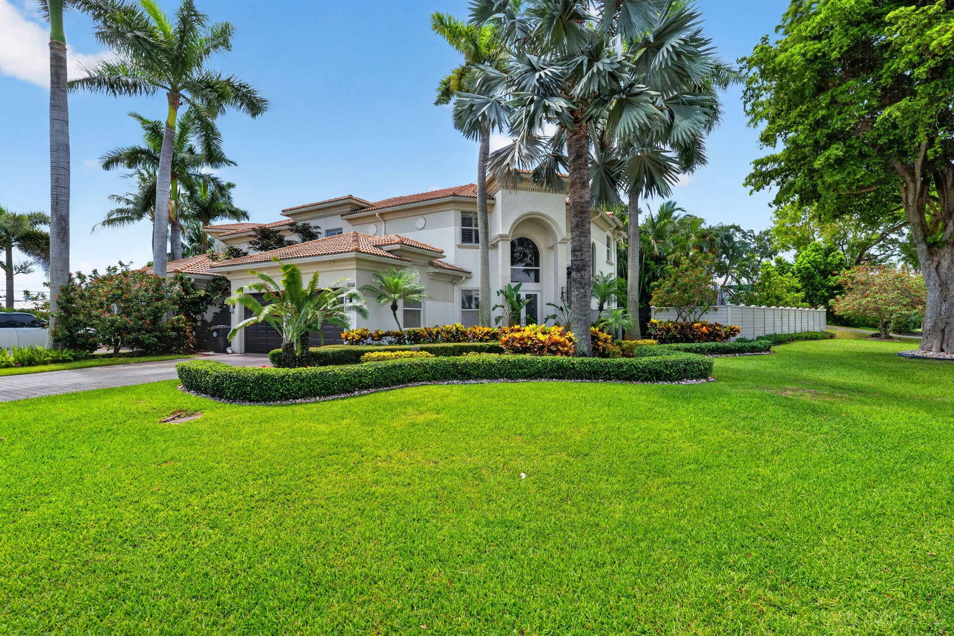2844 NE 26th Avenue, Lighthouse Point, FL 33064 22-web-or-mls-DSC05792