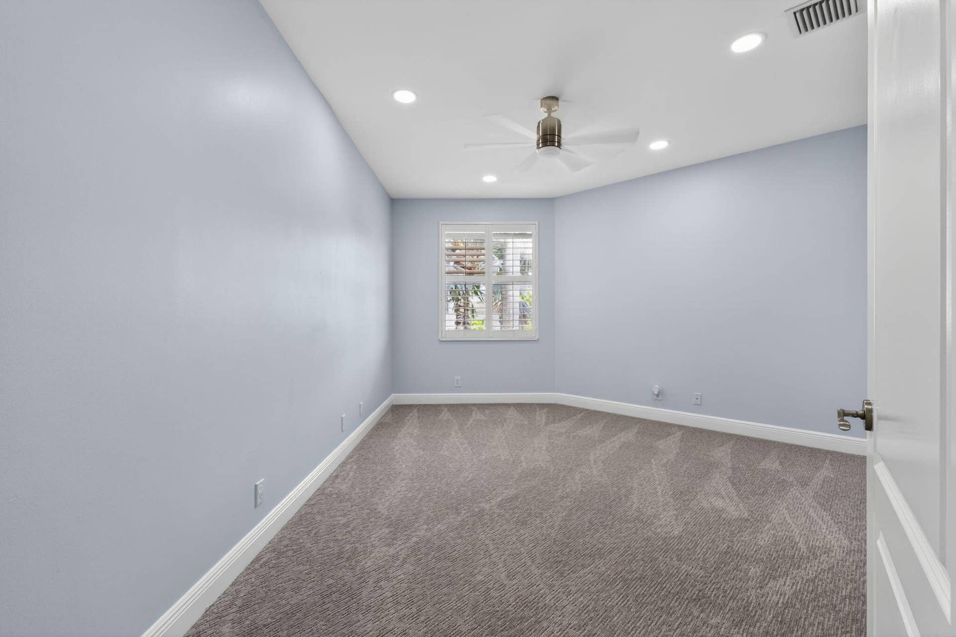 2844 NE 26th Avenue, Lighthouse Point, FL 33064 35-web-or-mls-DSC05857