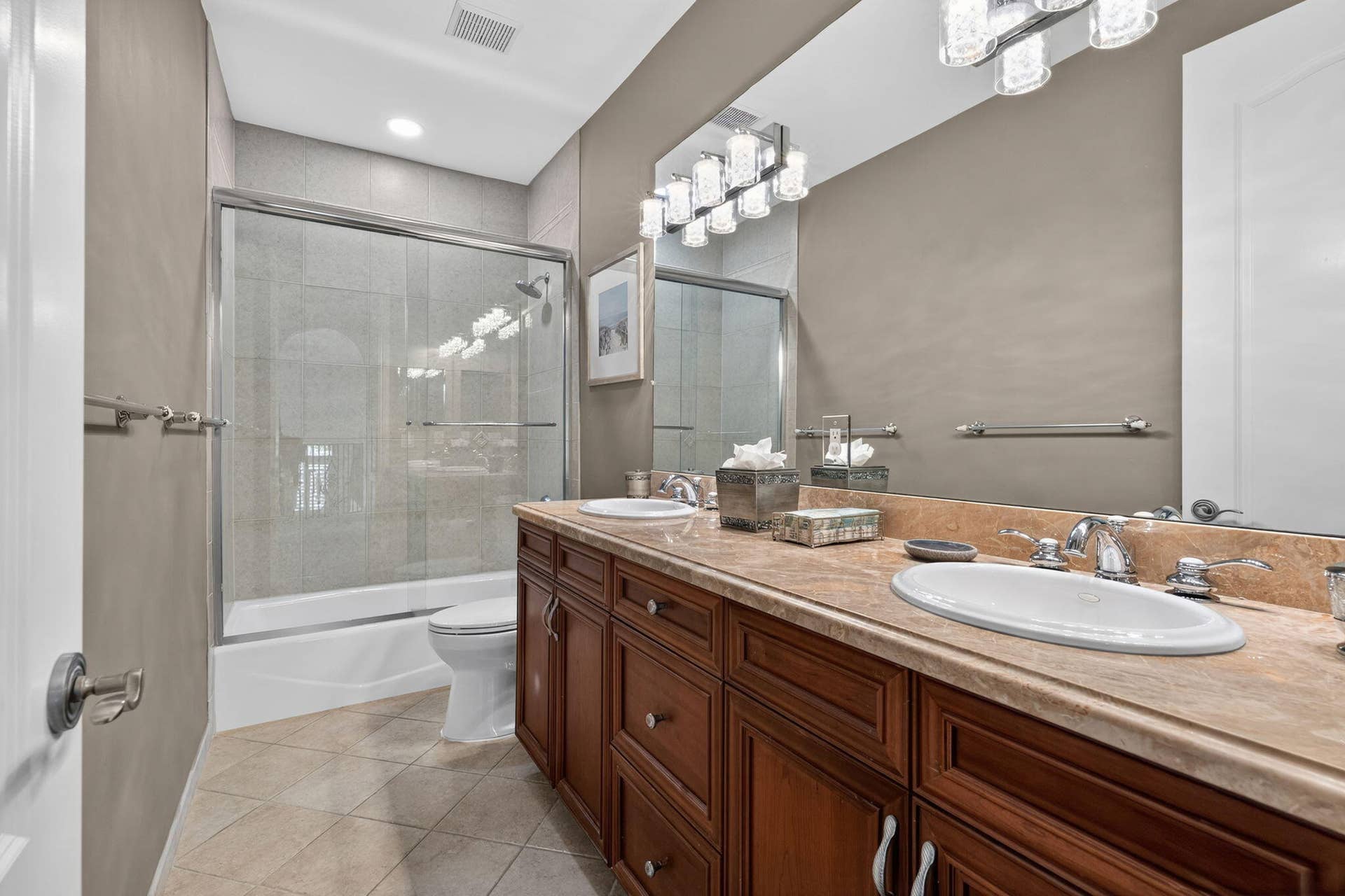 2844 NE 26th Avenue, Lighthouse Point, FL 33064 33-web-or-mls-DSC05847