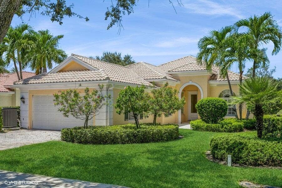 Property photo for 170 Euphrates Circle, Palm Beach Gardens, FL
