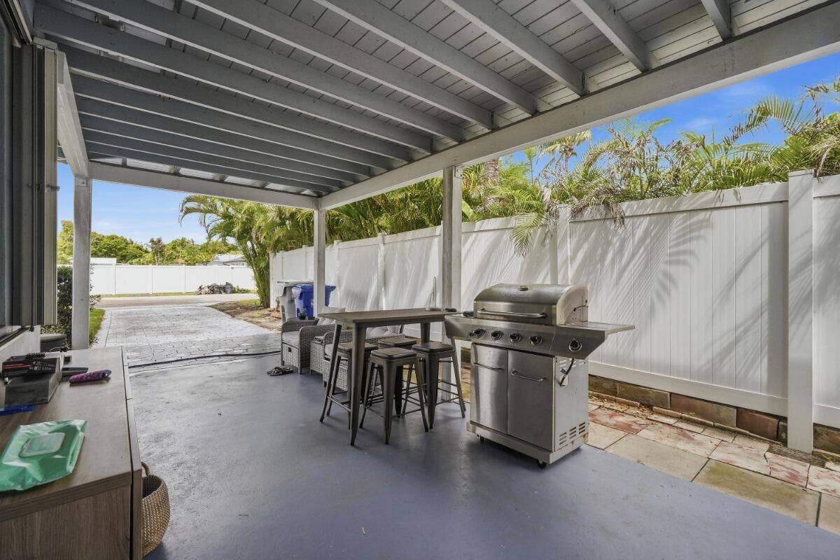 712 NE 10th Avenue, Pompano Beach, FL 33060 020_DSC09738_MLS