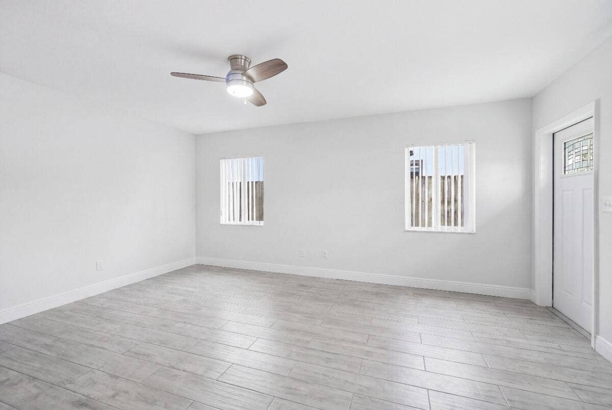 712 NE 10th Avenue, Pompano Beach, FL 33060 007_DSC09708_reedit_a78b1ad8_MLS