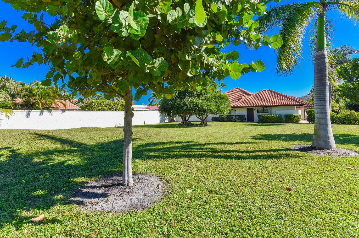 1469 Via Privada, Jupiter, FL 33477 Primary