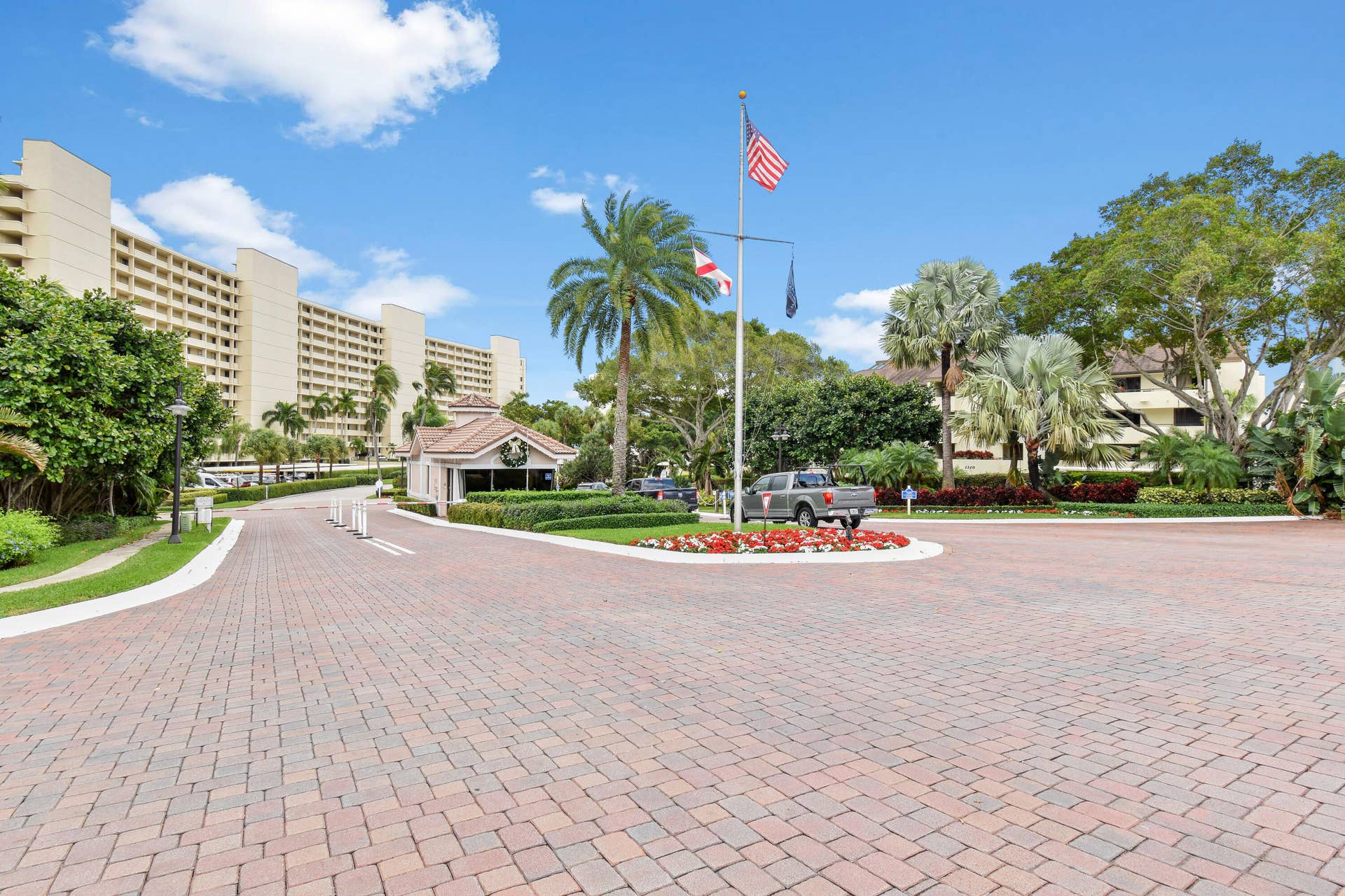 1200 Marine Way, #601, North Palm Beach, FL 33408 OldPortCove_01b