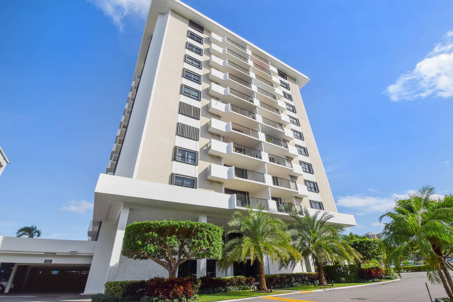 1200 Marine Way, #601, North Palm Beach, FL 33408 OldPortCove_06