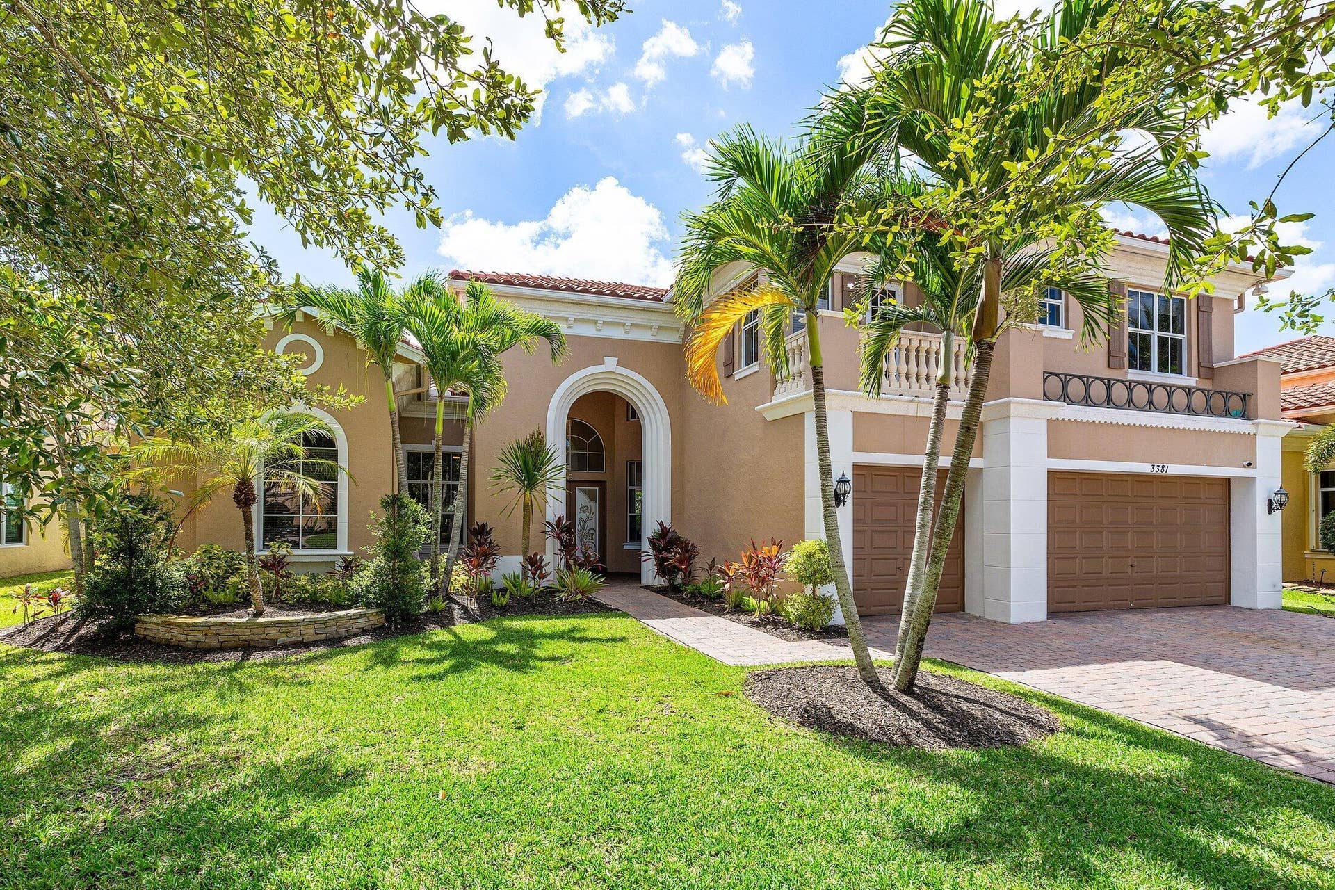 3381 Lago De Talavera, Lake Worth, FL 33467 3381 Lago De Talavera (3)
