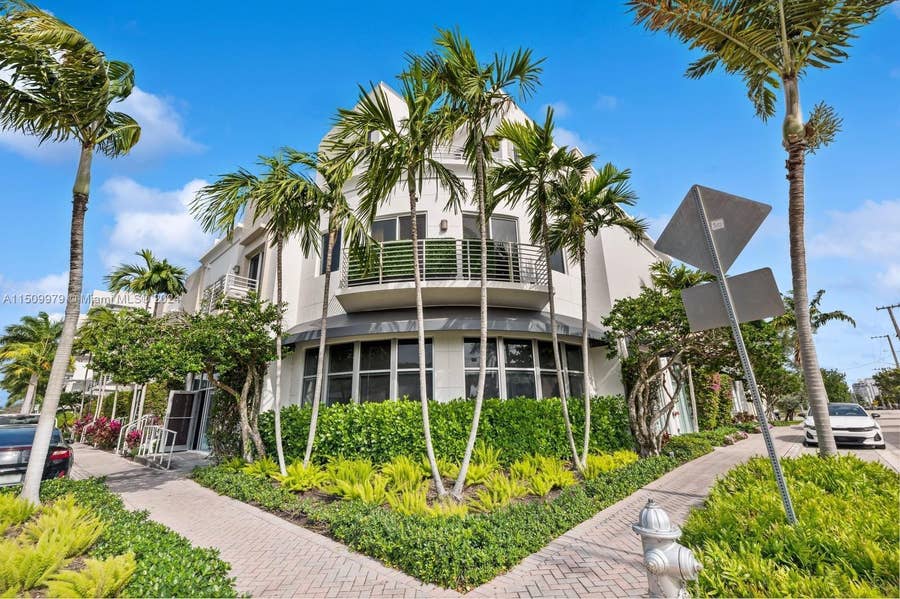 Property photo for 111 SE 2nd Street, #201, Delray Beach, FL