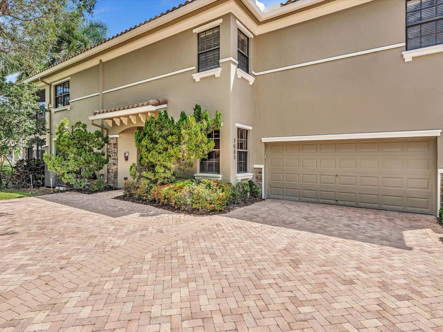 Property photo for 7531 Old Thyme Court, Parkland, FL