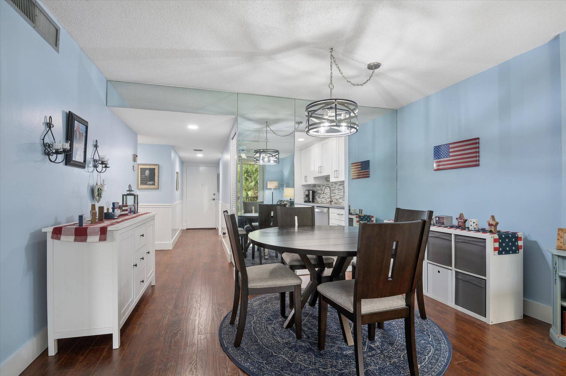 250 Jacaranda Drive, #408, Plantation, FL 33324 Dining Area