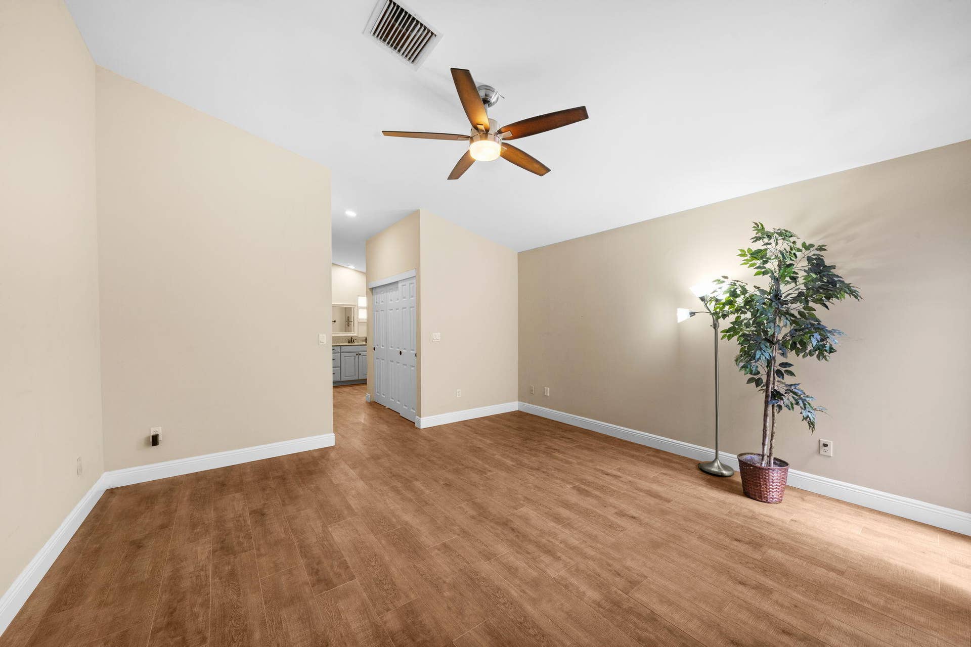 11595 S Quayside Drive, Cooper City, FL 33026 26-web