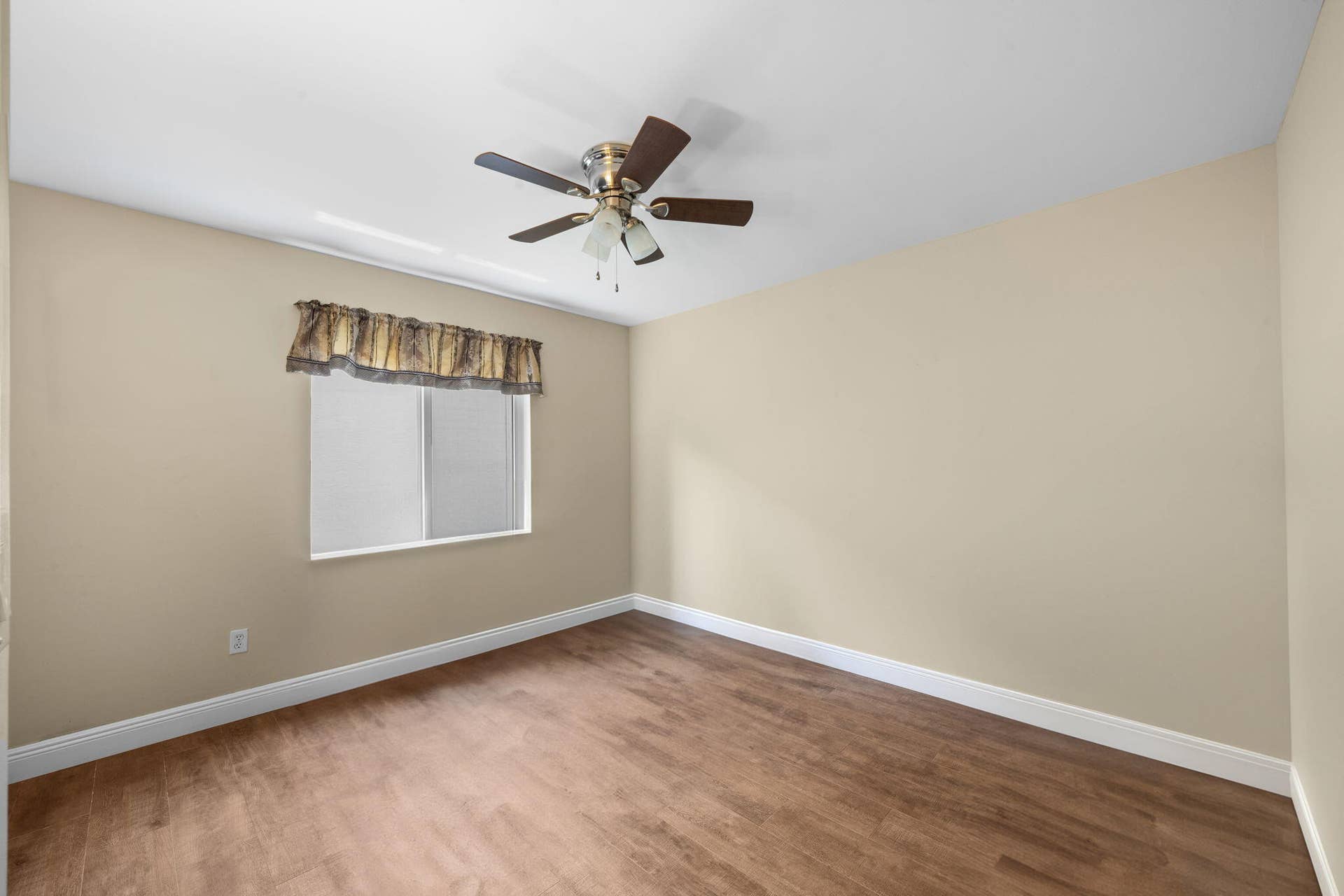 11595 S Quayside Drive, Cooper City, FL 33026 37-web
