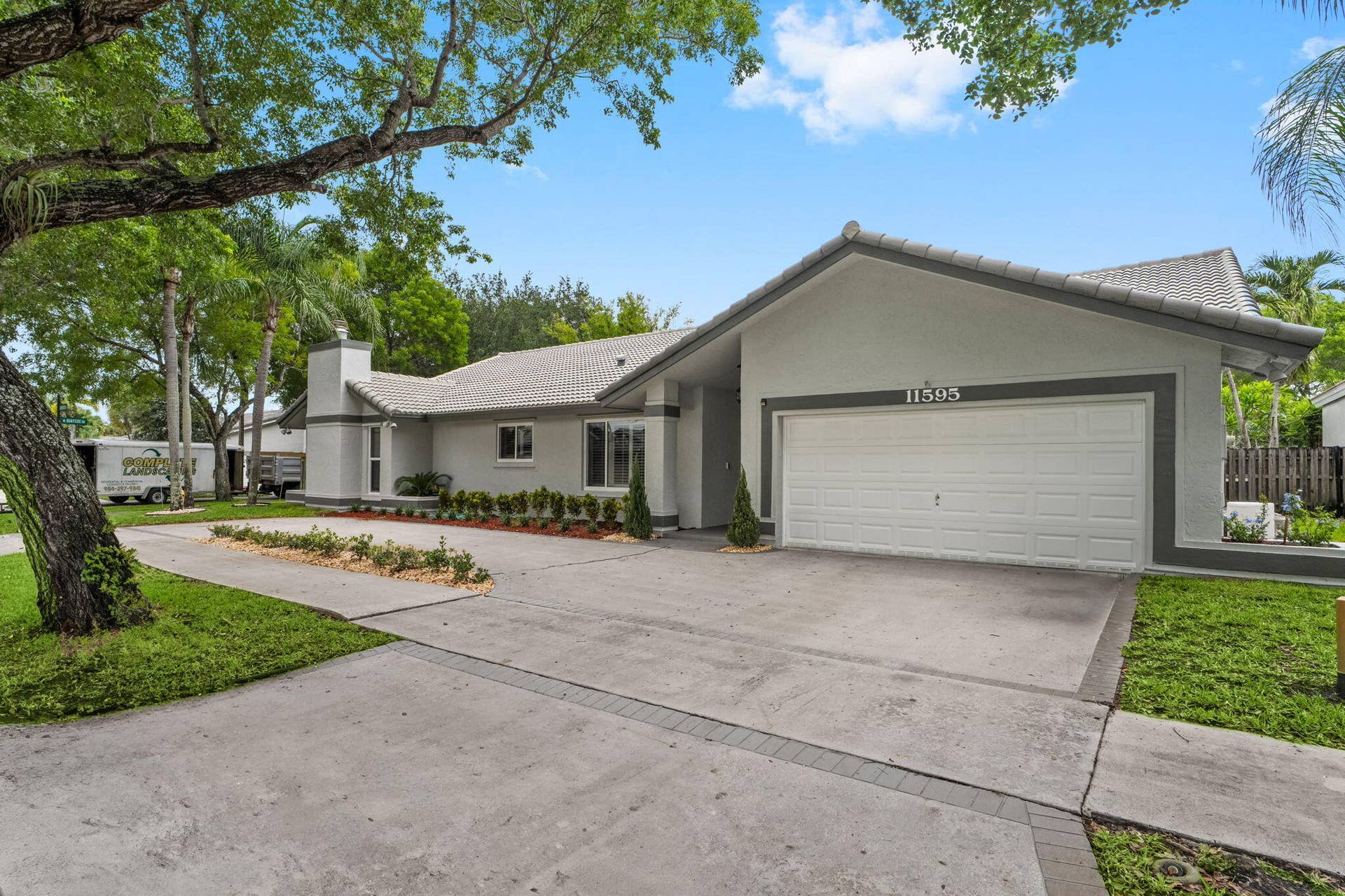 11595 S Quayside Drive, Cooper City, FL 33026 4-web