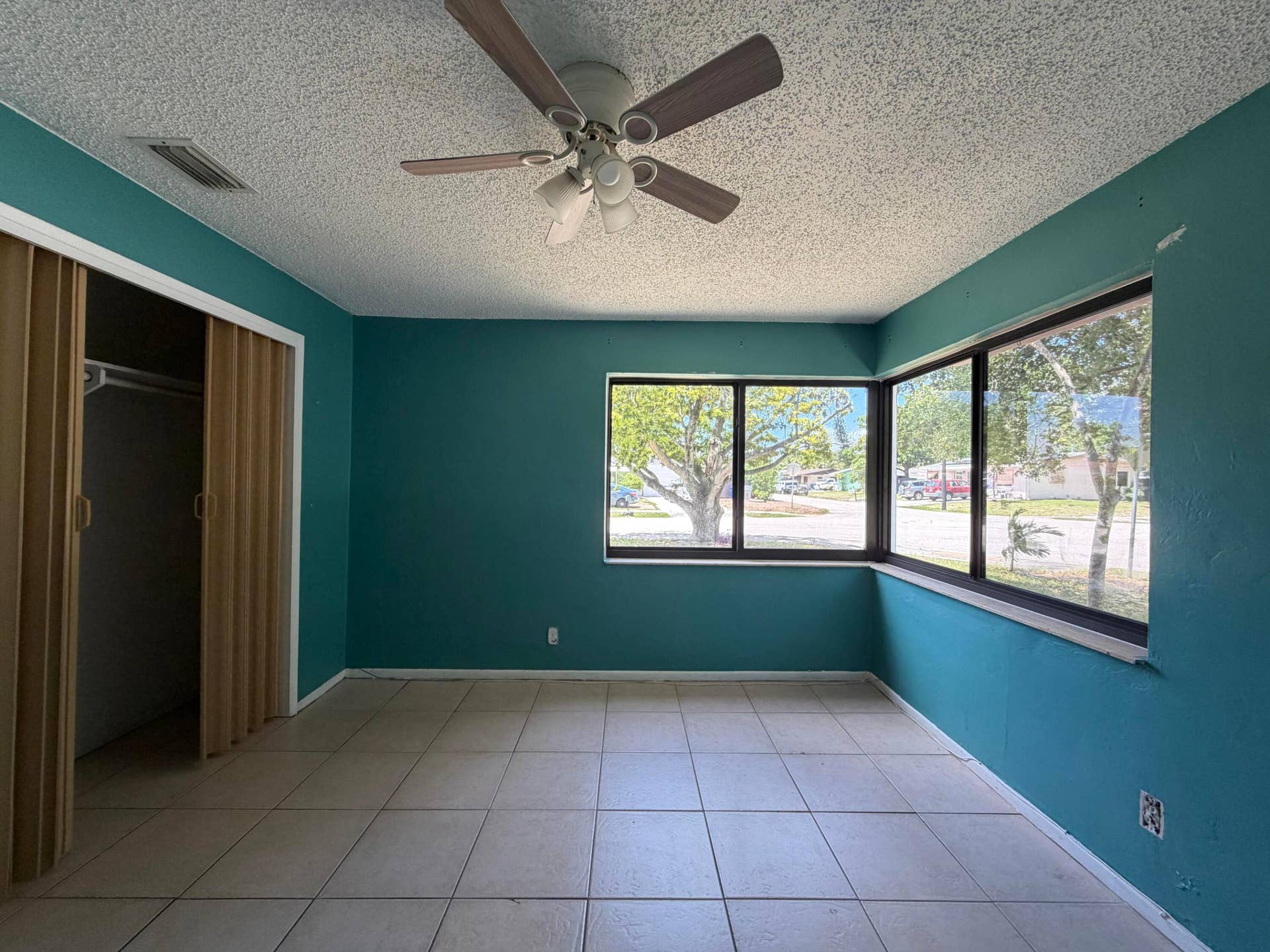 4250 NE 12th Avenue, Pompano Beach, FL 33064 IMG_6168