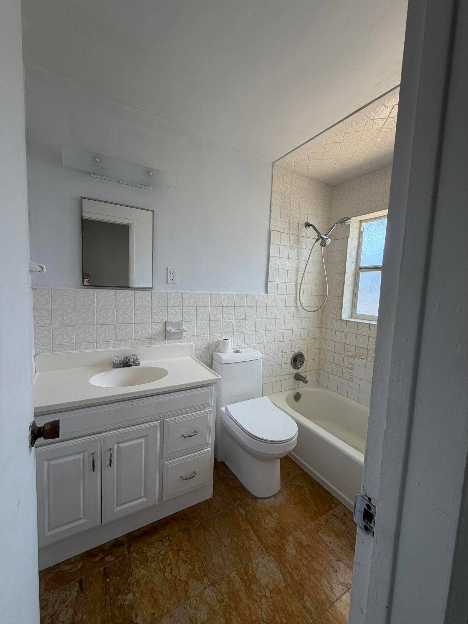 4250 NE 12th Avenue, Pompano Beach, FL 33064 IMG_6164