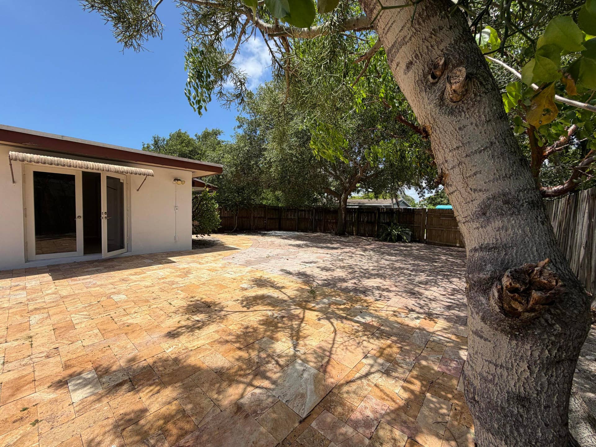 4250 NE 12th Avenue, Pompano Beach, FL 33064 IMG_6188