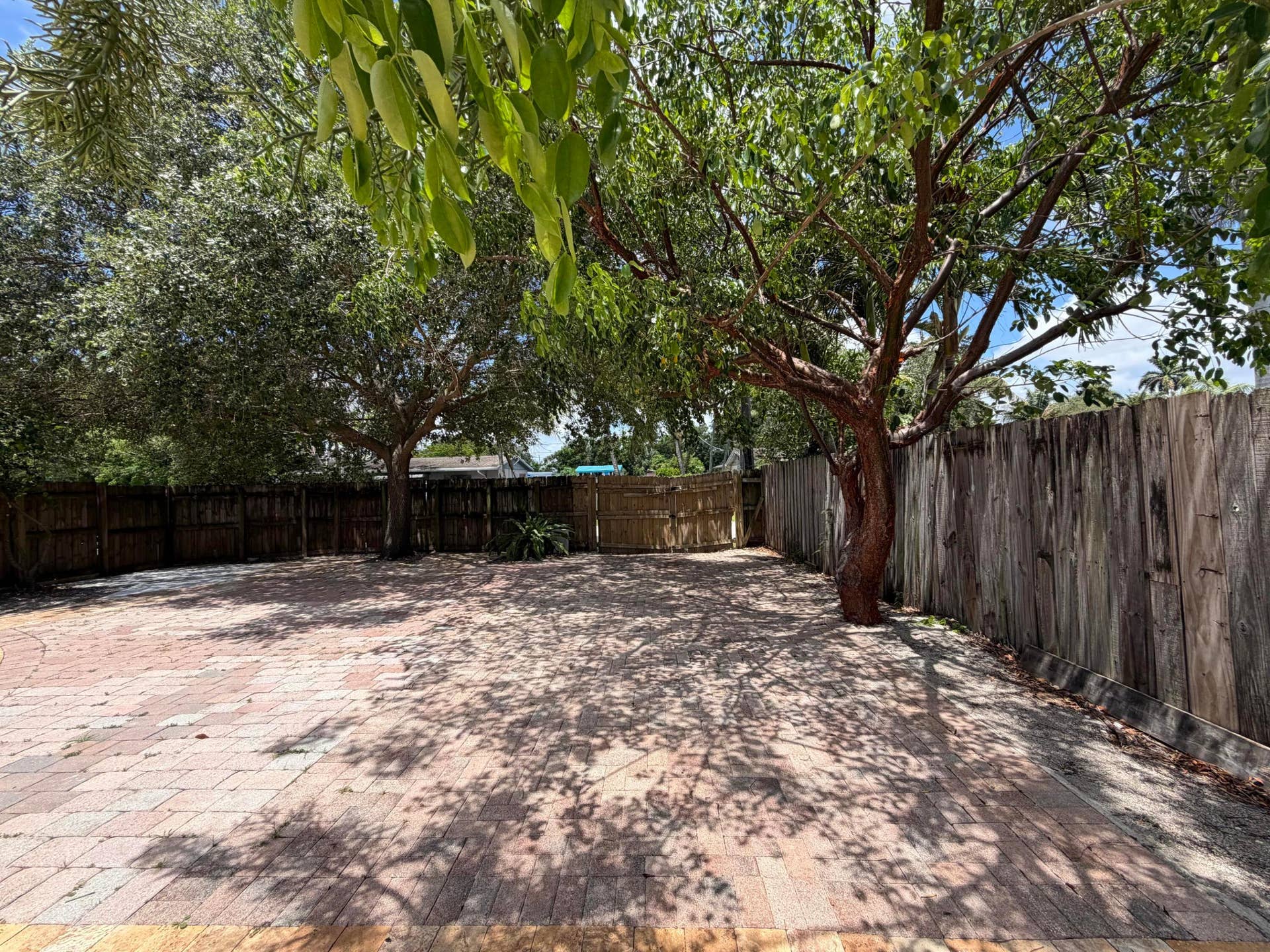 4250 NE 12th Avenue, Pompano Beach, FL 33064 IMG_6190