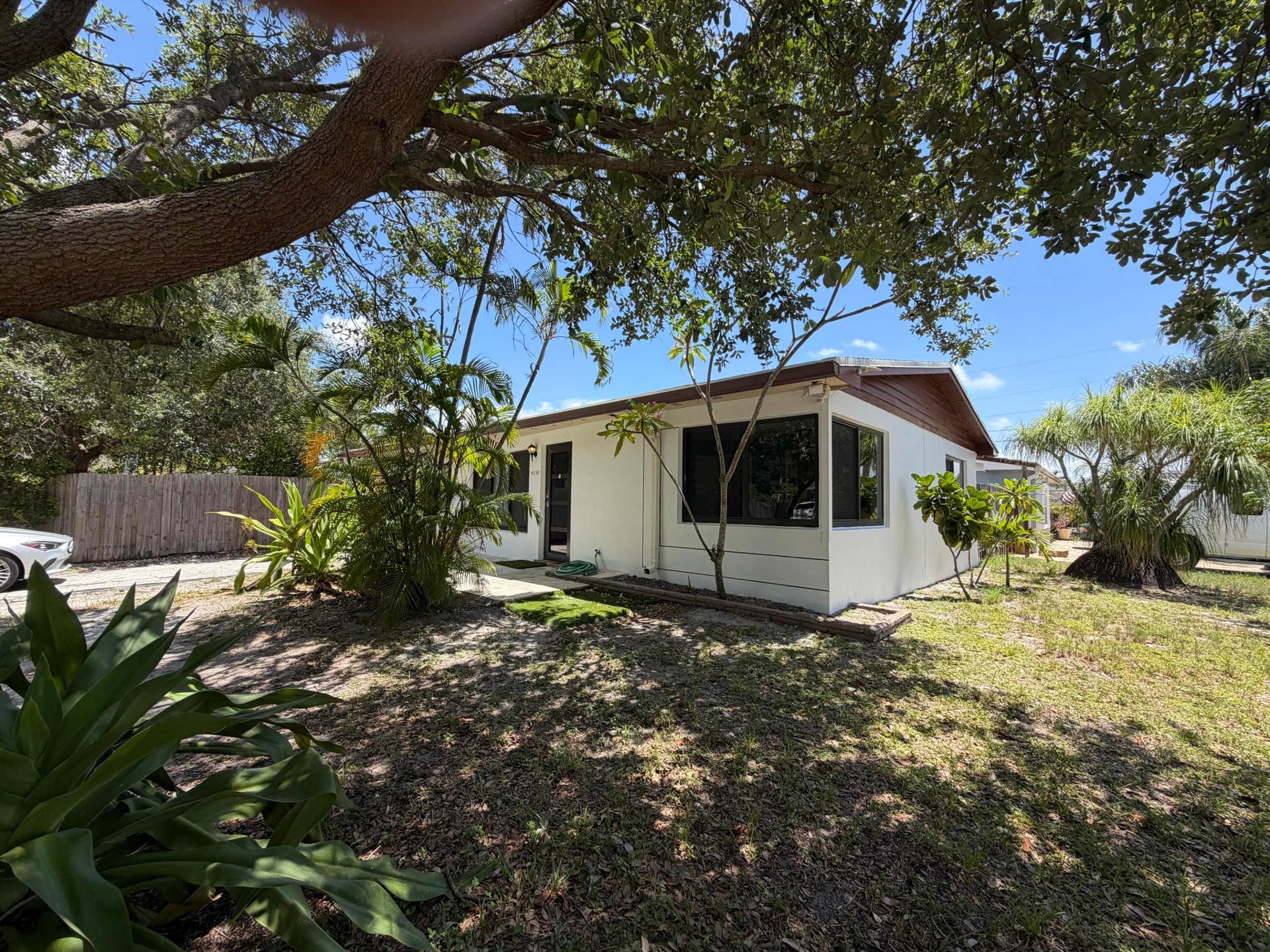 4250 NE 12th Avenue, Pompano Beach, FL 33064 IMG_6196