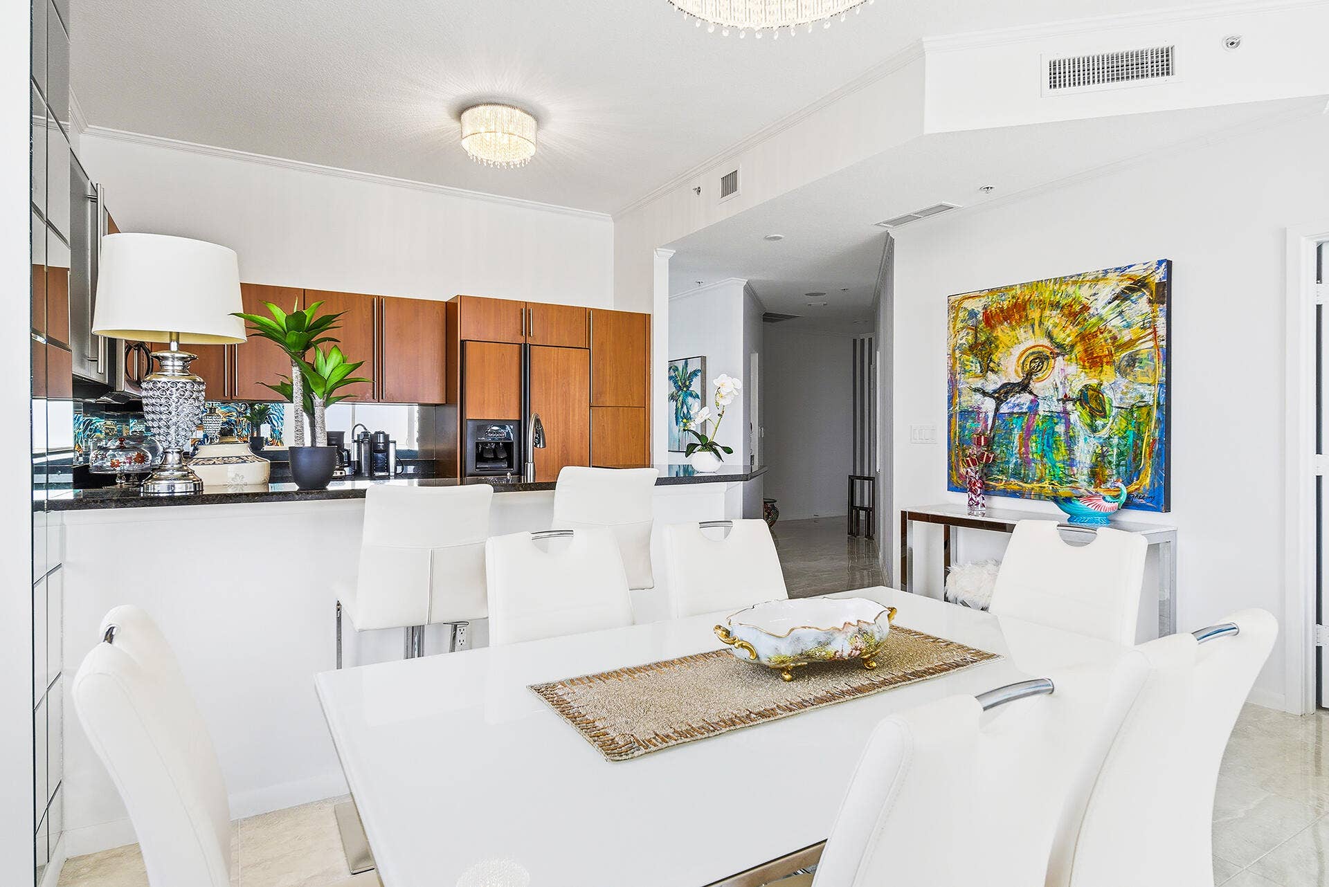 1551-N-FLAGLER-DR-LPH-11-33401-011